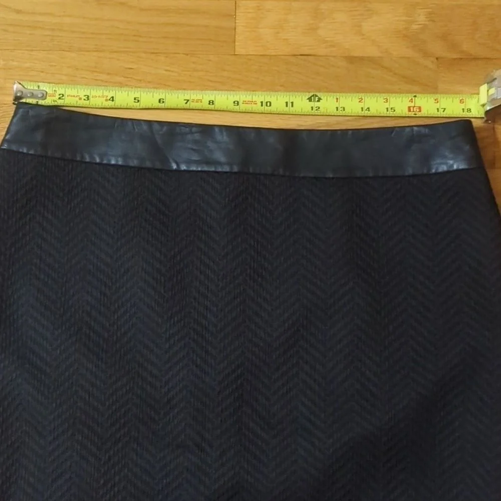 Banana Republic Black Chevron textured‎ Pencil dress skirt Size 16